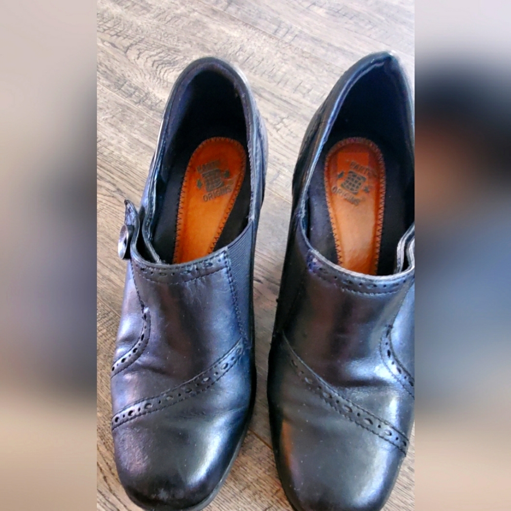 Earth Origins leather shoes 7 Womens